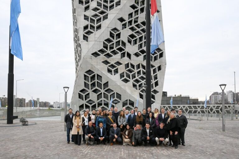 Ministros y secretarios de Educación de América Latina reunidos en Córdoba durante la VI Experiencia en Foco de la Comunidad Araucaria