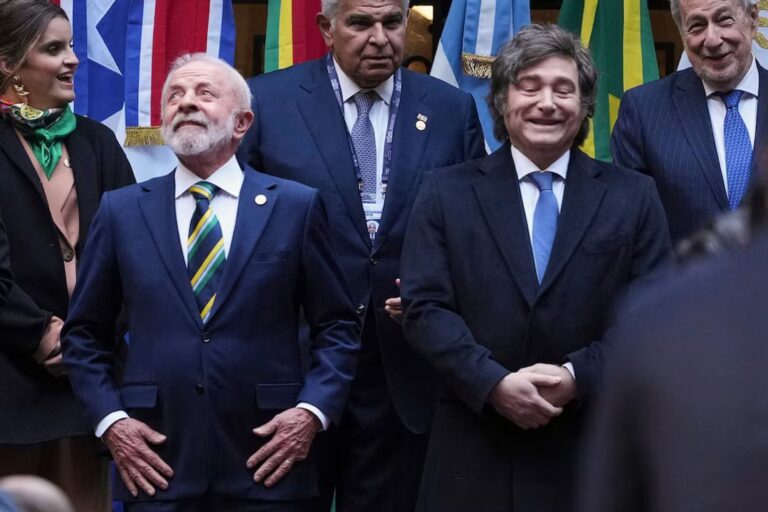 Presidente Javier Milei durante discurso en San Pablo