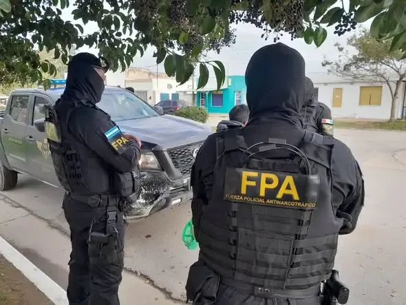 Patrullaje de la FPA en calles del interior de Córdoba