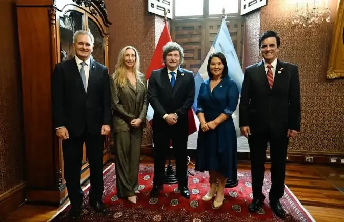 Javier Milei y Keiko Fujimori en el Palacio Torre Tagle de Lima