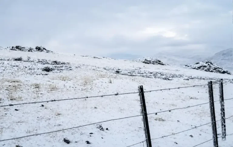 Paisaje nevado en Los Gigantes, Valle de Punilla, Córdoba