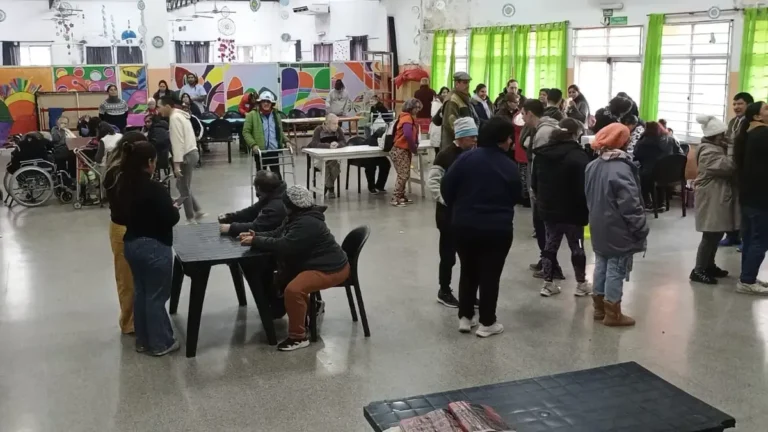 Participantes del encuentro recreativo en Villa Bustos con integrantes de Valle Hermoso y otras instituciones