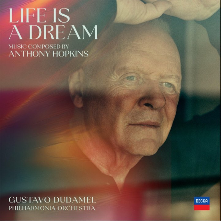 Anthony Hopkins en la grabación de Life Is a Dream con la Philharmonia Orchestra
