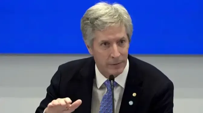 Santiago Bausili, presidente del BCRA, durante su intervención en la Bolsa de Comercio de Mendoza