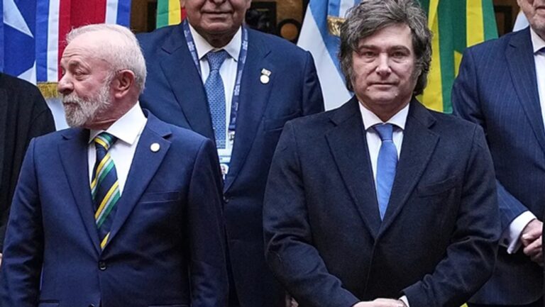 Bandera de Brasil y bandera de Argentina