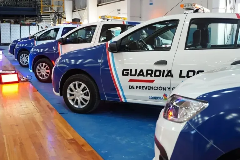 Aspirantes a Guardias Locales en capacitación en Malvinas Argentinas
