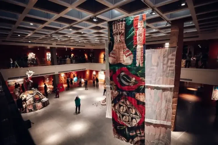 Exposición internacional El Arte que nos Une en el Museo Metropolitano de Arte Urbano de Córdoba