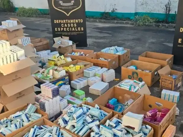 Medicamentos secuestrados en allanamientos en Merlo