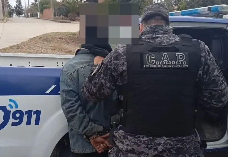 Policía en Villa Carlos Paz