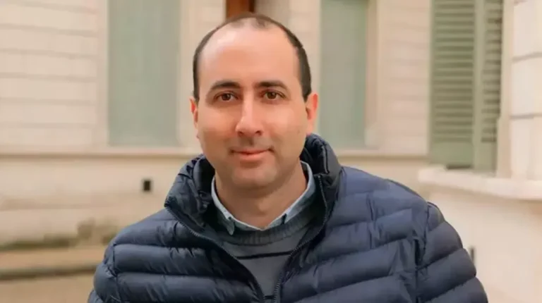 Fernando Cerimedo durante su traslado en el Palacio de Justicia de Santa Cruz