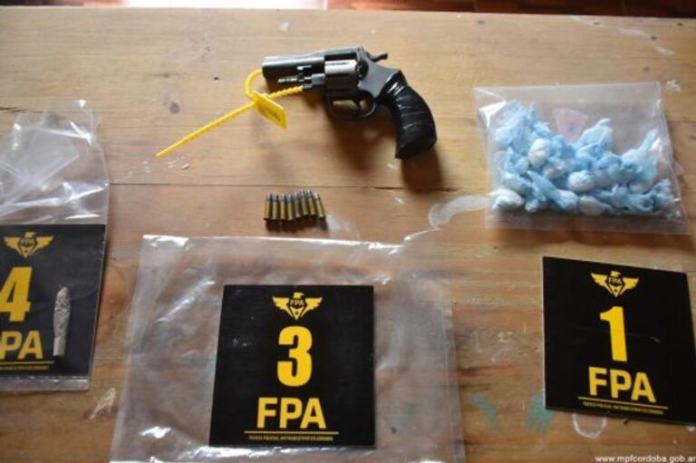 Operativo de la FPA en barrios de Córdoba