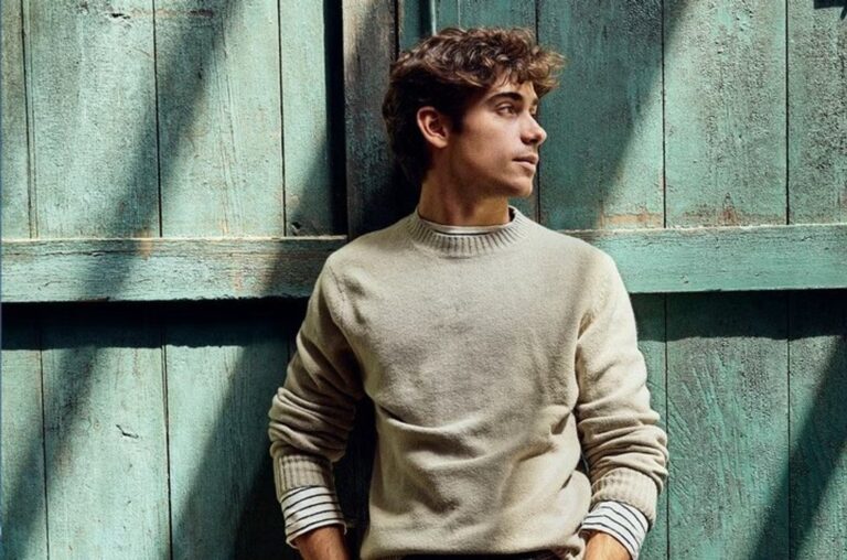 Franco Colapinto en sesión de fotos para la revista Elle