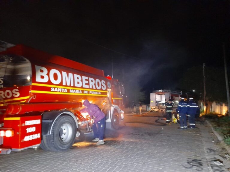 Vivienda destruida por incendio en Santa María de Punilla