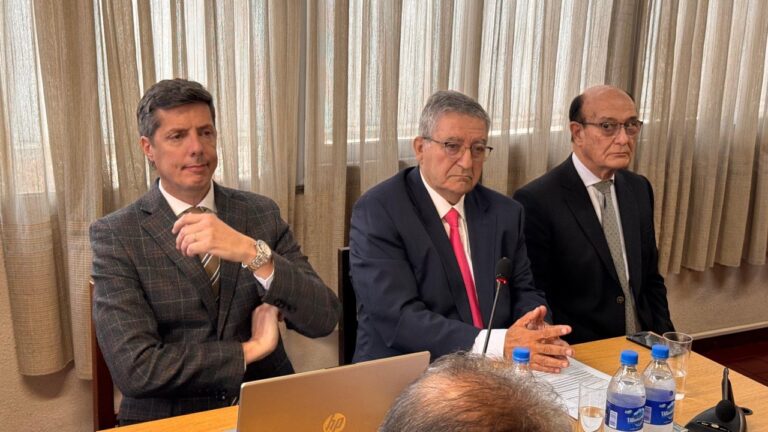 Audiencia judicial del juicio a Oscar González