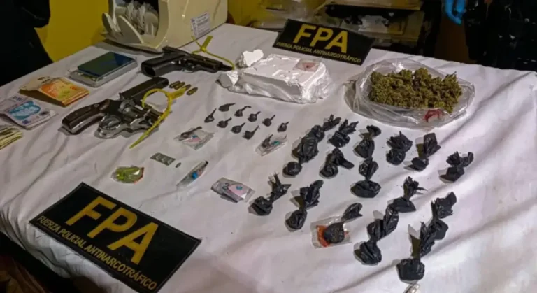 Procedimiento policial de la FPA en barrios de Córdoba