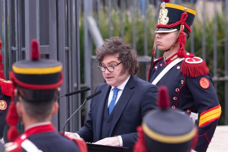 Javier Milei en el acto por San Martín en Retiro