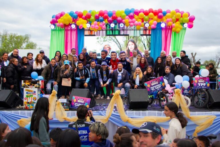 Festejo del Día de las Infancias en el Polideportivo Municipal de Villa Cura Brochero
