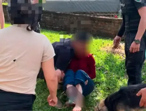 Perro dogo atacando a una mujer en Santa Ana, Misiones