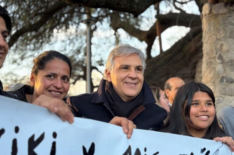 Martín Llaryora en recorrida por Punilla