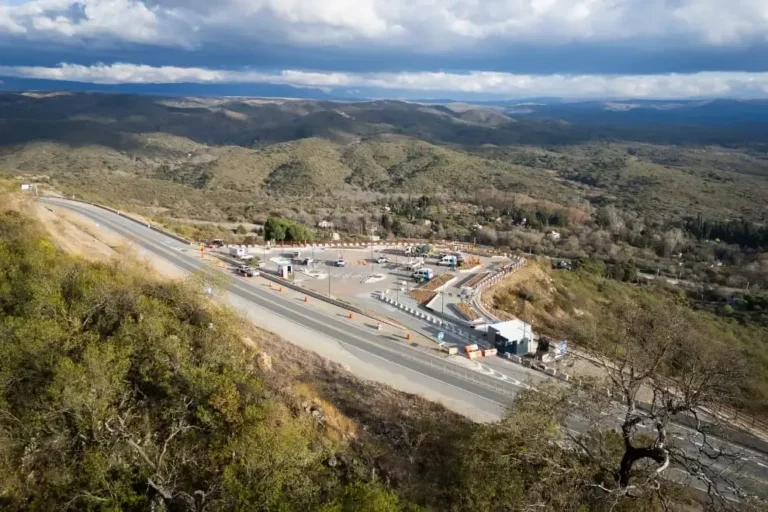 Vista panorámica del renovado mirador de la Ruta 34 en San Antonio de Arredondo