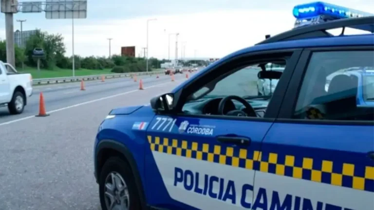 Ruta provincial en Córdoba con señalización de obras
