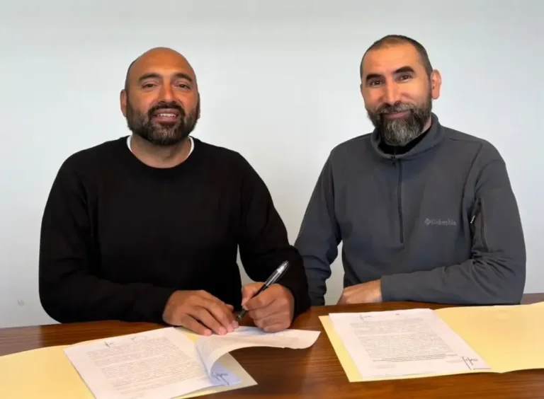 Firma del convenio entre la Municipalidad de San Antonio de Arredondo y el ISAUI
