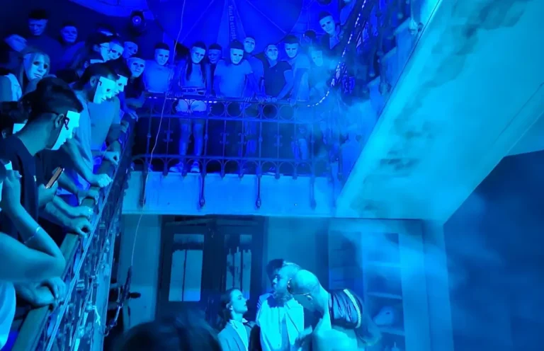 Imagen referencial del teatro inmersivo Pabellón Tornú